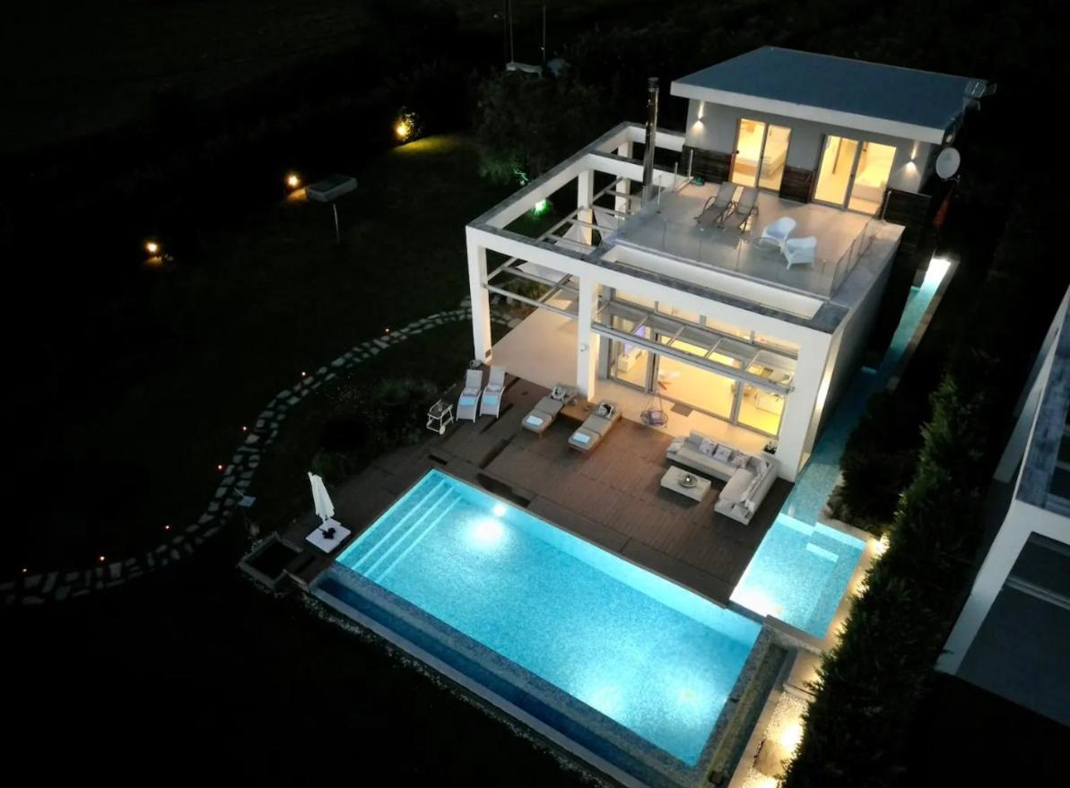 Island Villa Sani Sea View Exterior foto
